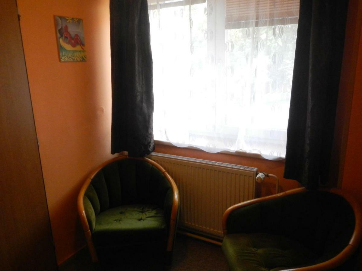 Apartmany Sarka Ujezd U Hradce Kralove Hradec Kralove Exterior photo